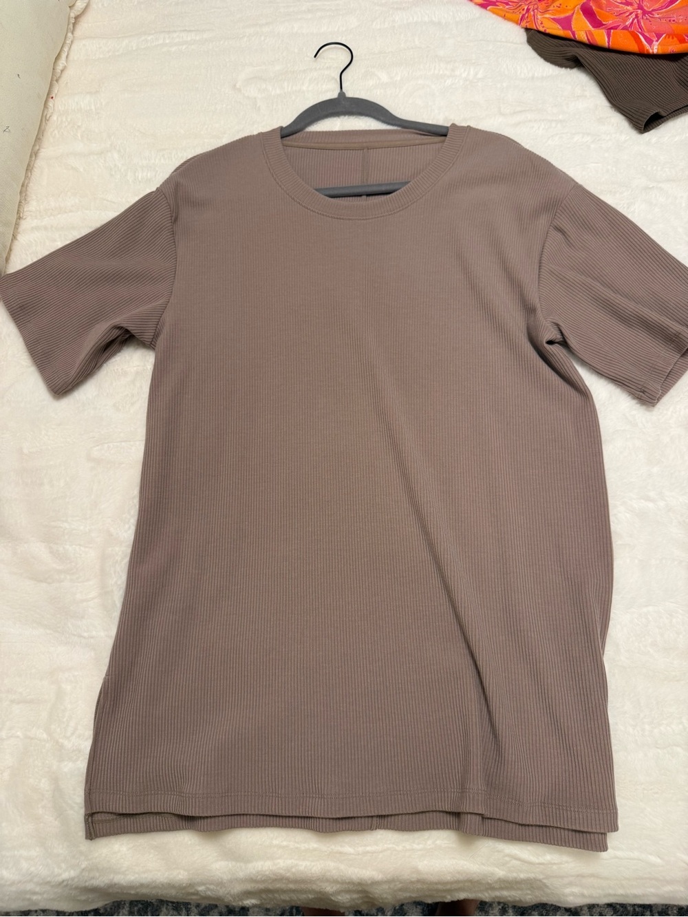 Women’s Brand New Limited Woolx Collection Taupe Ribbed Short-Sleeve Tee